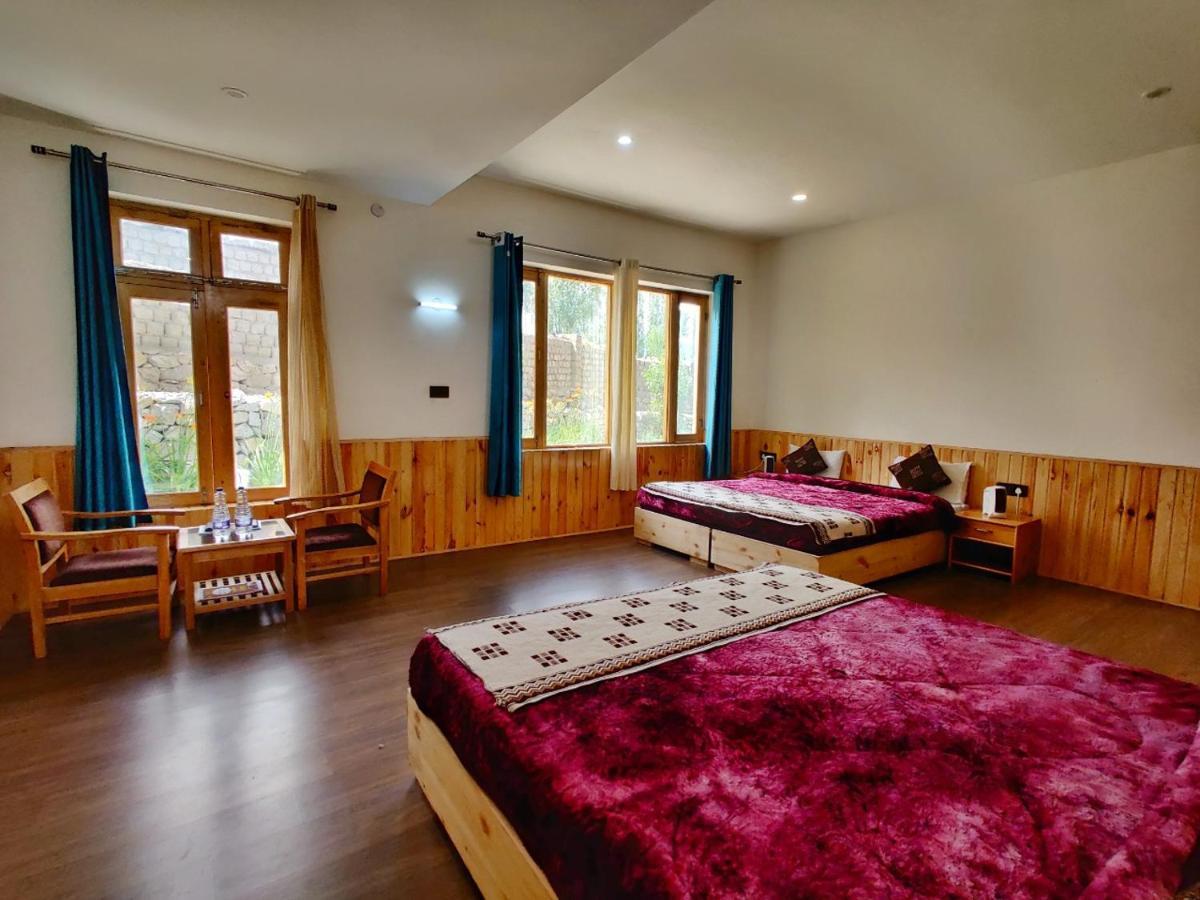 Glacier View Guest House Лех Екстериор снимка